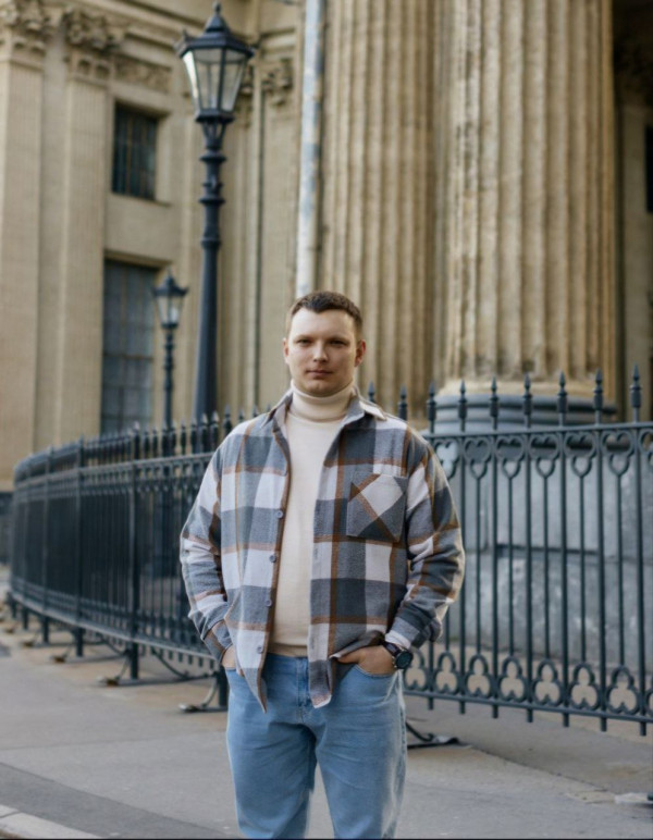 Единственный кандидат в депутаты Госдумы от несистемной оппозиции по Нижнетагильскому округу внезапно отказался от борьбы и удалился из соцсетей