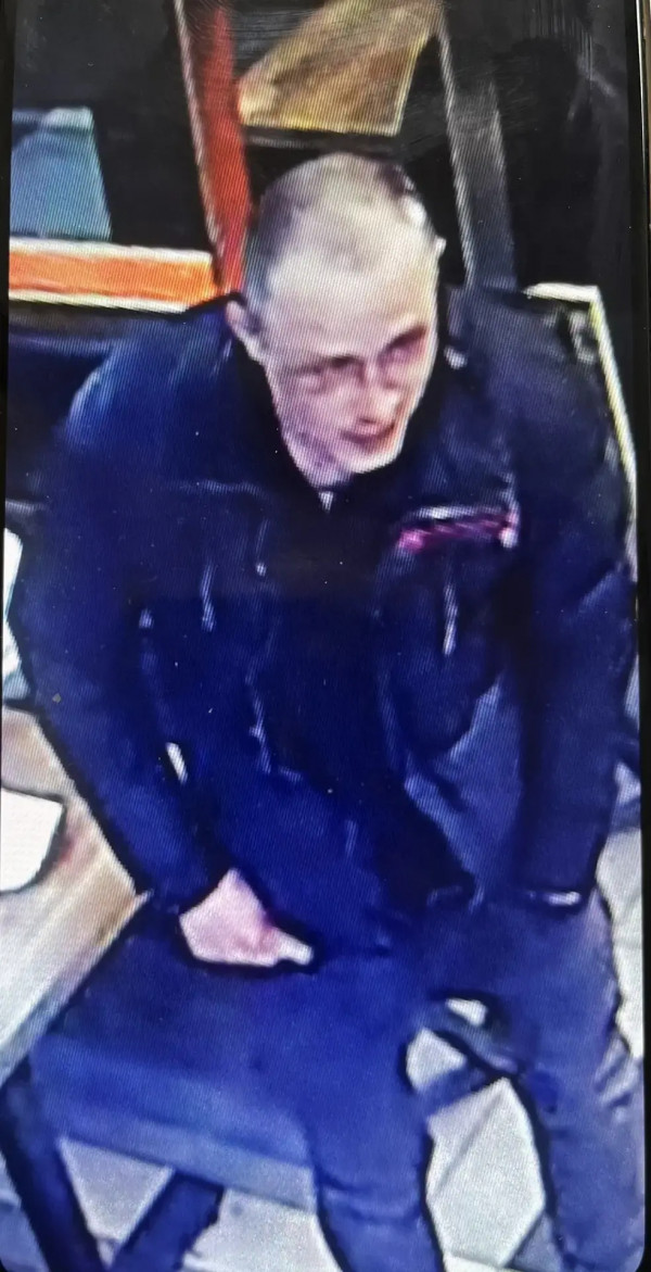 В Нижнем Тагиле разыскивают мужчину, расплатившегося в магазине чужой банковской картой