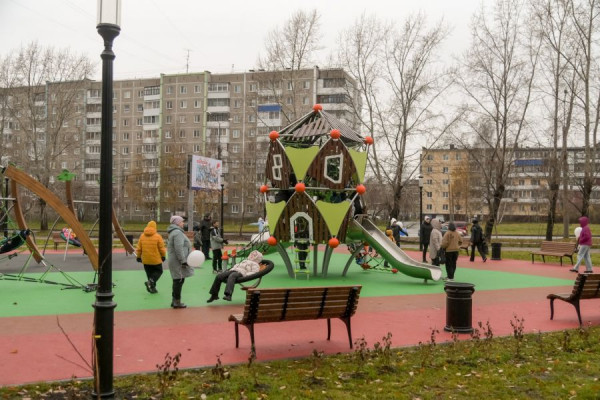 Сквер на Ленинградском проспекте в Нижнем Тагиле попал в федеральный список лучших практик благоустройства за 2025 год