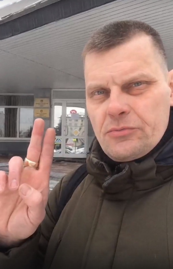 Скандально известный общественник Илья Коровин предложил политическим партиям выдвинуть его на выборы в Госдуму от Нижнетагильского округа (ВИДЕО)