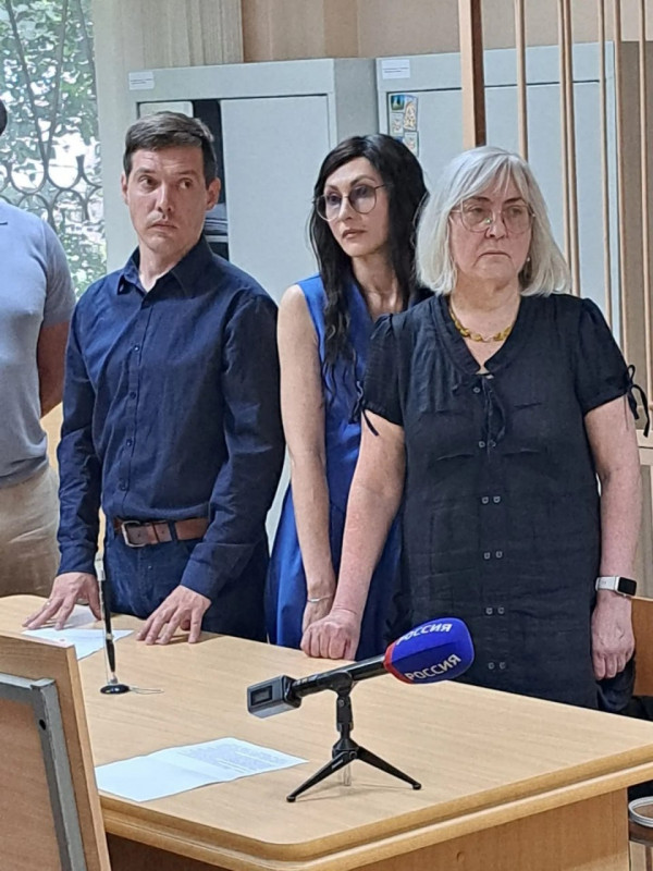 В Екатеринбурге осудили мужчину, избившего подростка на «Уктусе» за сбитую снегокатом супругу