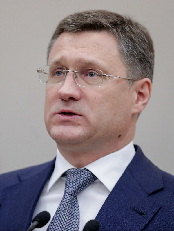 Вице -премьер Александр Новак заявил о необходимости заправлять автомобили крупных торговых сетей в приоритетном порядке, чтобы не допустить роста цен на продукты Вице -премьер Александр Новак заявил о необходимости заправлять автомобили крупных торговых сетей в приоритетном порядке, чтобы не допустить роста цен на продукты