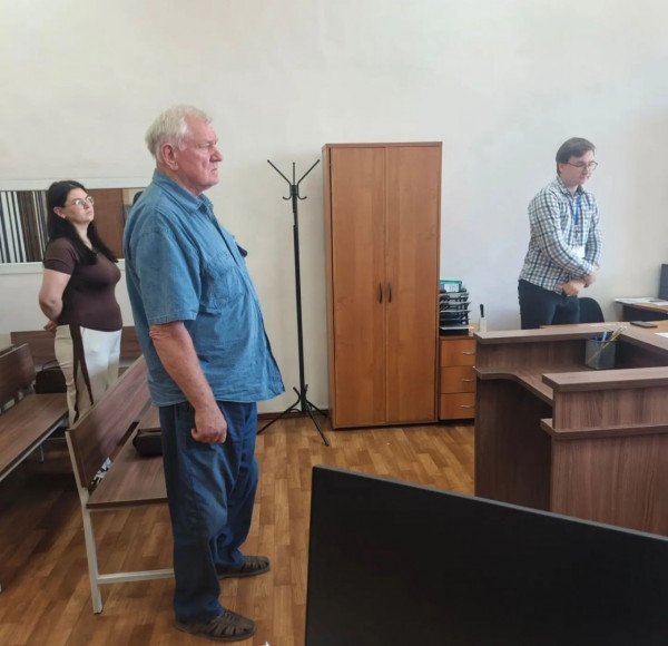 Суд в Нижнем Тагиле оставил на свободе пожилого водителя, сбившего насмерть женщину