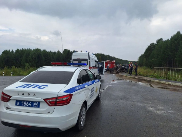 На трассе под Нижним Тагилом в ДТП погиб 18-летний водитель На трассе под Нижним Тагилом в ДТП погиб 18-летний водитель