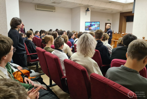 В Свердловской области суд удовлетворил иск ЛДПР об отмене регистрации списка «Яблока» в ЗакСО