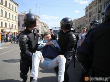 В России на Первомае задержали более 120 человек