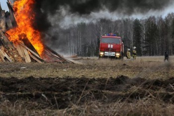 В шести городах Свердловской области ввели особый противопожарный режим