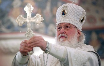 Патриарх Кирилл пригрозил «церковным судом» не соблюдающим правила карантина священникам
