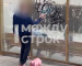 «Снимайте, у меня краски много!». В Нижнем Тагиле художник-вандал, изрисовавший остановку, набросился на мужчину после замечания (ВИДЕО)