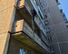 Тагильские спасатели проникли в квартиру через балкон, чтобы помочь пенсионерке 