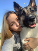 В Нижнем Тагиле 14-летняя школьница спасла тонущую в пруду бездомную собаку В Нижнем Тагиле 14-летняя школьница спасла тонущую в пруду бездомную собаку