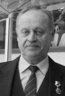 На 85-м году ушёл из жизни известный тагильский хоккеист и тренер Геннадий Чистяков
