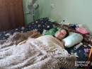 Жительница Нижнего Тагила оказалась прикована к постели после падения с балкона, детей пришлось отдать в дом малютки, и теперь она нуждается в срочной помощи