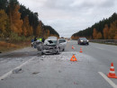 На Серовском тракте при столкновении легковушки и грузовика погиб ребёнок