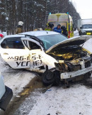 На Южном подъезде к Нижнему Тагилу водитель такси устроил лобовое ДТП