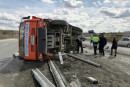 Под Екатеринбургом на трассе погибли трое дорожных рабочих. В них врезалась фура (ВИДЕО)