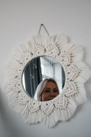 «Делать бизнес нужно по любви». Тагильчанка Олеся Перминова — о создании творческой мастерской со старинной прялкой и мини-музеем 