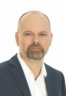 «Гальянка — это целый город, который продолжает развиваться». Один из самых опытных депутатов городской думы Константин Шведов рассказал о том, как меняется микрорайон и его жители, какие вызовы стоят перед городом и зачем в думе нужны женщины