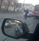 В Нижнем Тагиле сотрудники ГИБДД в ручном режиме перевоспитывают нарушителей ПДД 