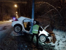 В Нижнем Тагиле легковушка врезалась в столб