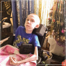 «Мама, не ходи никуда, я думаю, мне эта коляска уже будет не нужна, когда все суды закончатся». В Нижнем Тагиле многодетная мать два года пыталась добиться получения инвалидной коляски для больного ребёнка «Мама, не ходи никуда, я думаю, мне эта коляска уже будет не нужна, когда все суды закончатся». В Нижнем Тагиле многодетная мать два года пыталась добиться получения инвалидной коляски для больного ребёнка