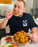 «Мой секрет заключается в искренности». Как простой металлург из маленького города под Нижним Тагилом стал фуд-блогером с 2 миллионами подписчиков 