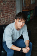 «Вместо криков о том, что соцсети надо запретить, нужно размещать на них контент, который будет полезен для молодёжи». Популярный российский артист тагильчанин Ярослав Жалнин рассказал АН «Между строк» о своём просветительском интернет-проекте «Василий Тёркин» «Вместо криков о том, что соцсети надо запретить, нужно размещать на них контент, который будет полезен для молодёжи». Популярный российский артист тагильчанин Ярослав Жалнин рассказал АН «Между строк» о своём просветительском интернет-проекте «Василий Тёркин»