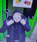 В Нижнем Тагиле полицейские устанавливают личность женщины, подозреваемой в краже сотового телефона