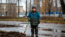 В Нижнем Тагиле родители до сих пор пугают детей профессией дворника