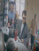 Полиция Нижнего Тагила разыскивает мужчин, похитивших деньги с чужой банковской карты