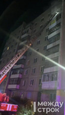 В Нижнем Тагиле при пожаре в девятиэтажке на Вагонке погиб человек (ВИДЕО)