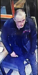 В Нижнем Тагиле разыскивают мужчину, расплатившегося в магазине чужой банковской картой