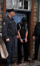 В Нижнем Тагиле мужчина убил свою тётю и двоюродную сестру кухонным ножом В Нижнем Тагиле мужчина убил свою тётю и двоюродную сестру кухонным ножом